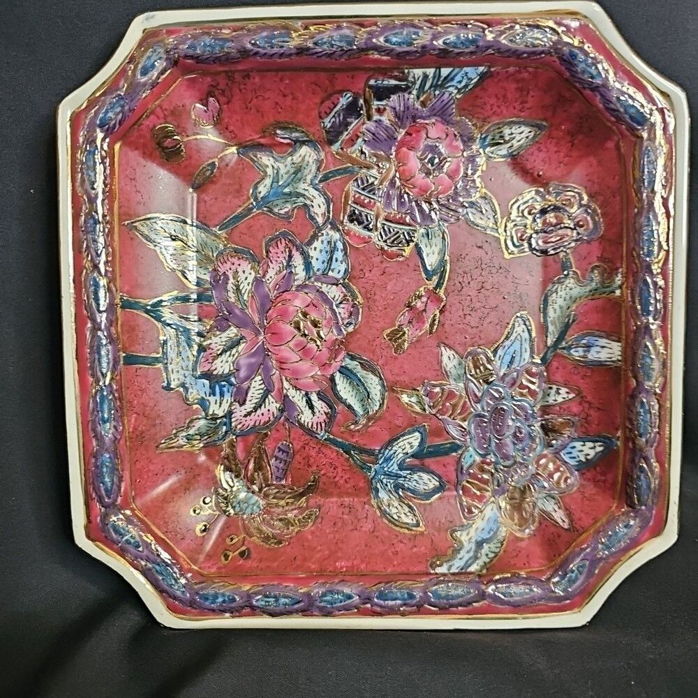 Classic Traditions JC Penney Exclusive Colorful Octagon Shaped Decor Plate   347